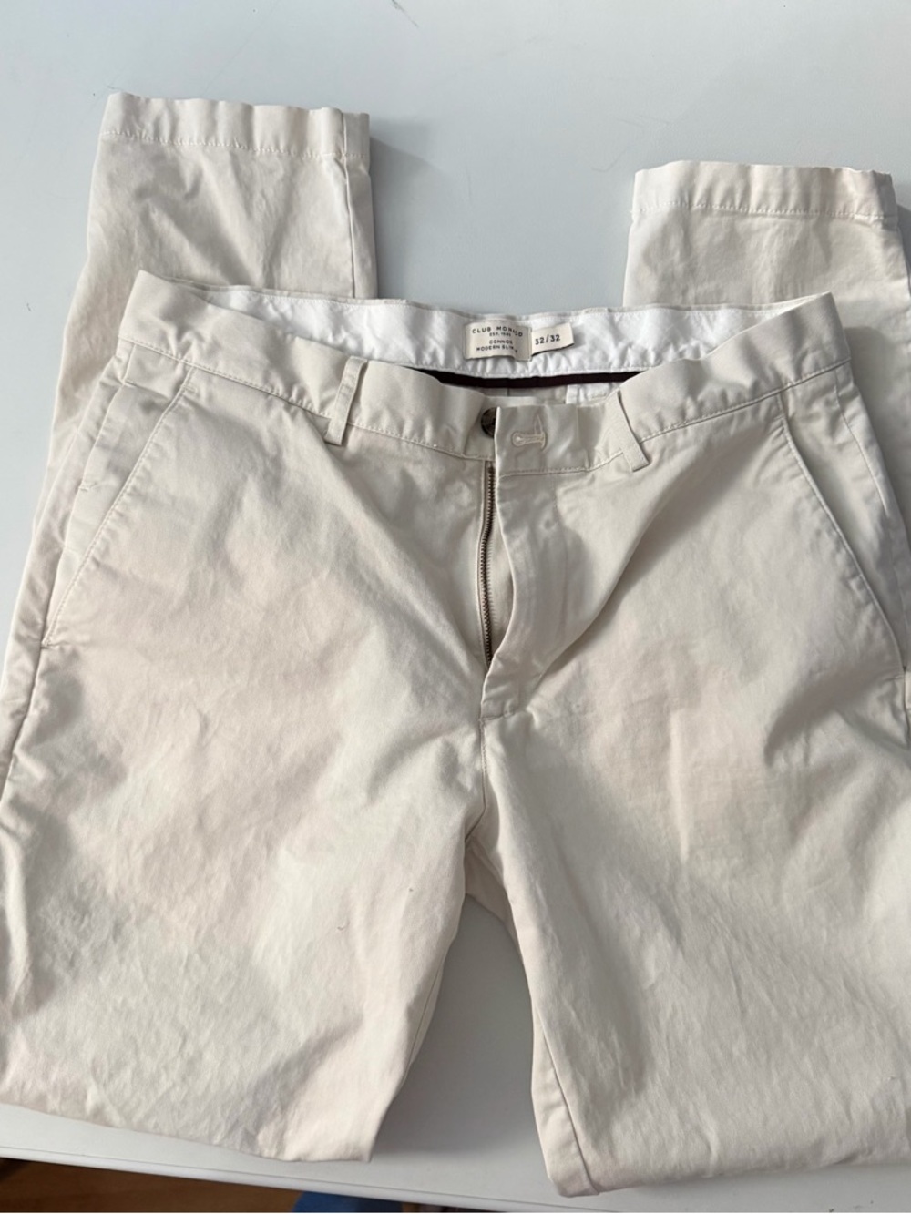 Club Monaco Men's Slim Chinos in Off-White Cream